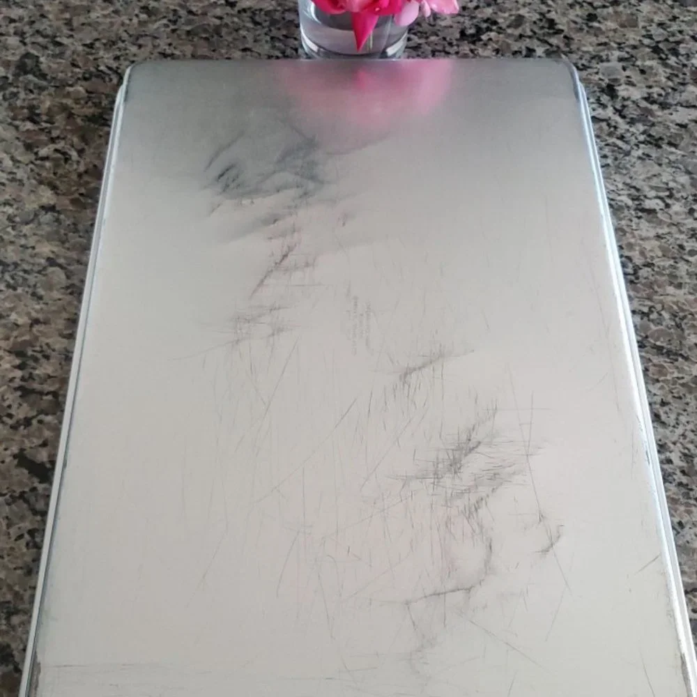 Baking Sheet 1/2 Size Commercial-Grade 18-Gauge Aluminum Sheet Pan